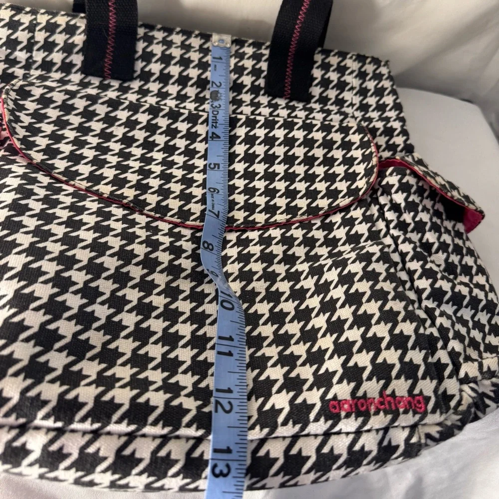 Aaronchang Medium Size Tote Bag Houndstooth With‎ Hot Pink Accents - Picture 7 of 11